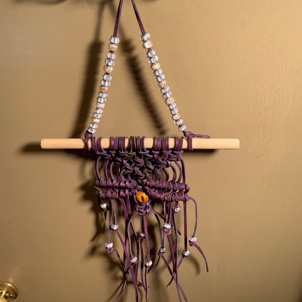 Macrame wall hanging - Picture 2 of 3
